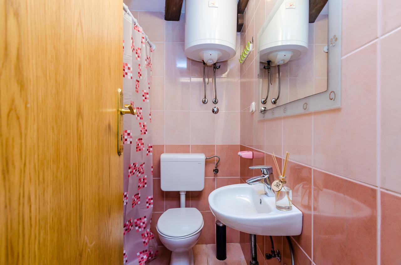 St George Apartma *